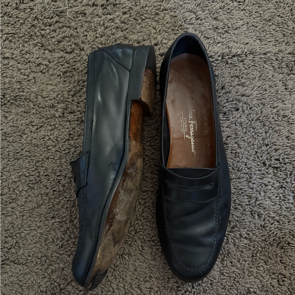 Salvatore Ferragamo Penny Dress Loafer, Size 10 - Black - Picture 4 of 10
